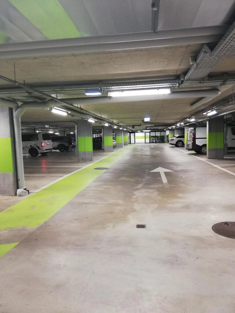 Arcade de 212 m2 à Satigny Centre