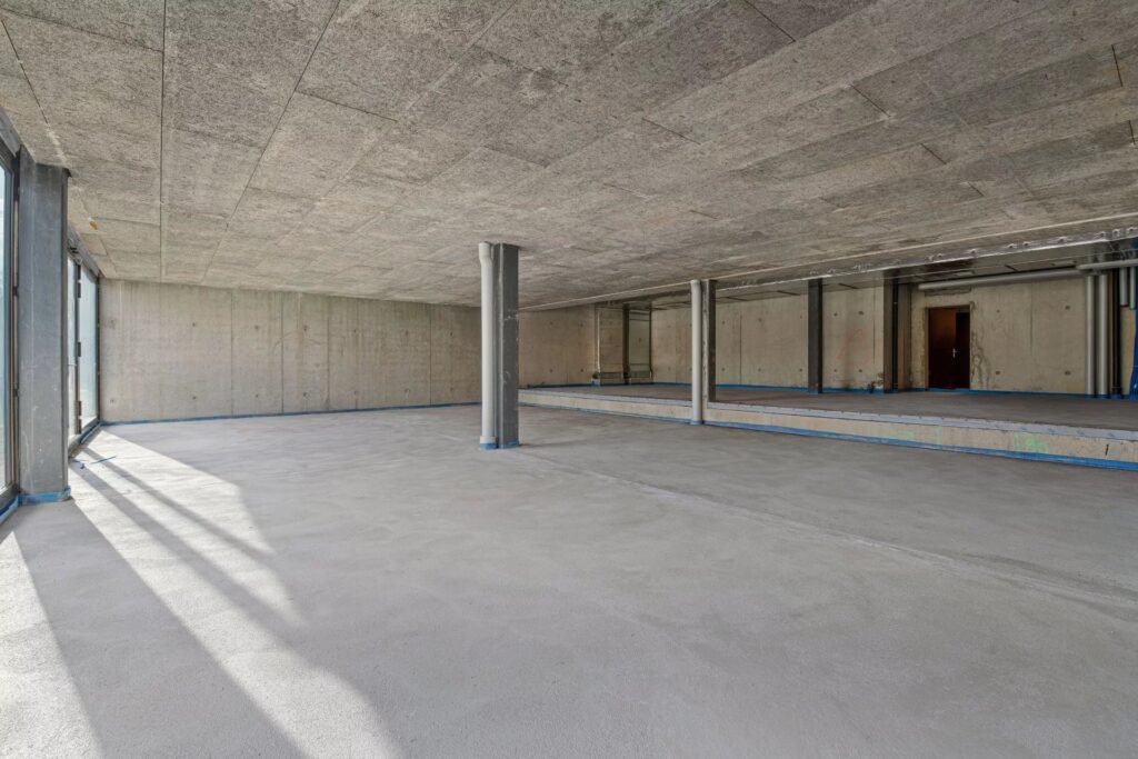 Arcade de 212 m2 à Satigny Centre