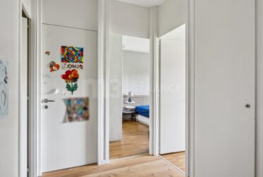 Appartement meublé au 5ème étage avec balcon