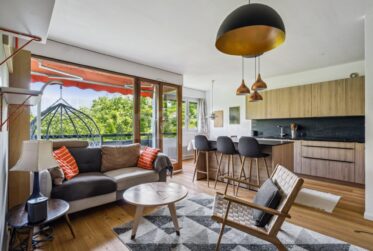 Appartement meublé au 5ème étage avec balcon