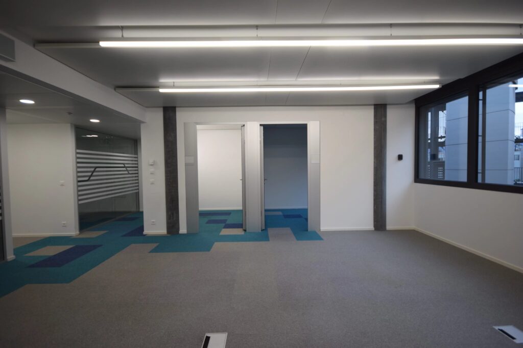 Surface de bureaux à louer de 687 m² – ARCENTER – Vernier