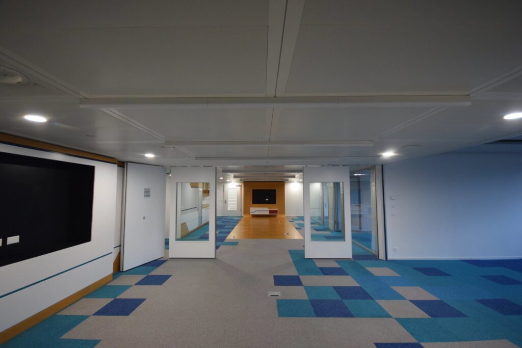 Surface de bureaux à louer de 687 m² – ARCENTER – Vernier