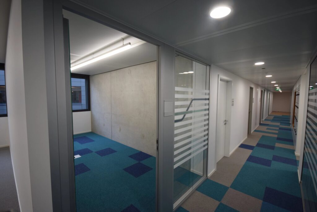 Surface de bureaux à louer de 687 m² – ARCENTER – Vernier