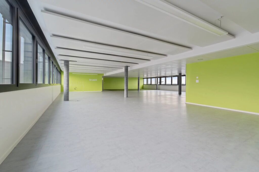 A louer – Surface de bureaux de 450 m² avec terrasse  – ARCENTER – Vernier