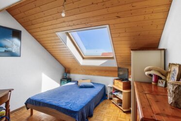 Appartement en attique duplex plein de charme avec balcon