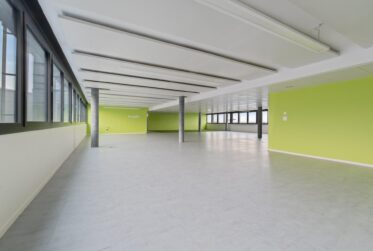 À louer – Surface de bureaux moderne de 450 m² avec terrasse privative | ARCenter – Vernier