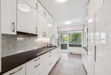 Appartement meublé de 4 pièces dans une résidence de standing avec piscines