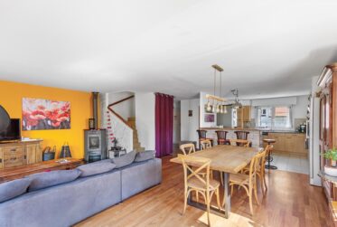 Appartement en attique duplex plein de charme avec balcon