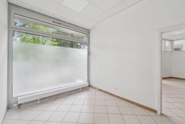 À LOUER – Arcade lumineuse de 93 m² à Versoix