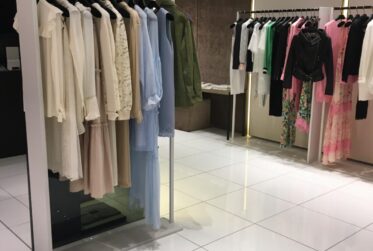 OPPORTUNITE - HYPERCENTRE - ARCADE DE 90 M2 A REMETTRE
