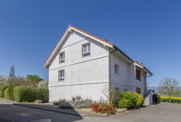 Appartement en attique duplex plein de charme avec balcon