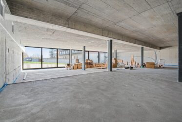Arcade de 100 m2 à Satigny Centre