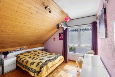Appartement en attique duplex plein de charme avec balcon