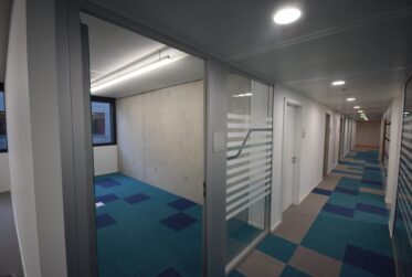 Surface de bureaux à louer – 687 m² – Centre ARCenter, Vernier