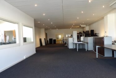Acacias Centre - Surface d'activité de 282 m2 - Zone FTI