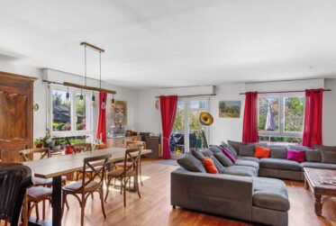 Appartement en attique duplex plein de charme avec balcon