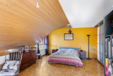 Appartement en attique duplex plein de charme avec balcon