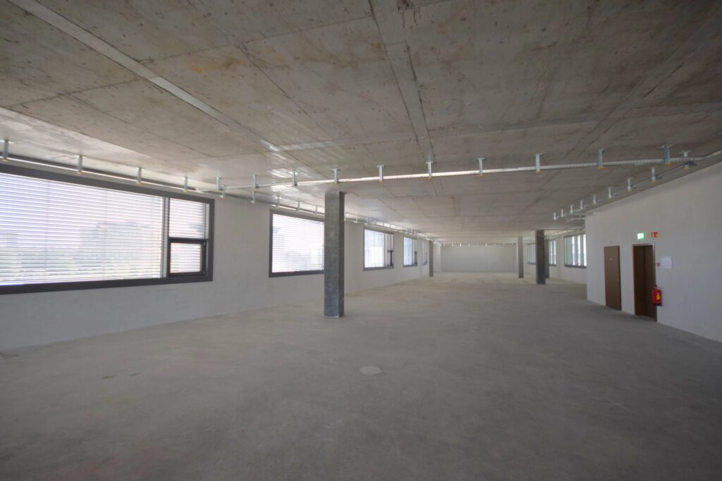 VOYEZ LOIN POUR VOS ACTIVITÉS – Surface d’activité 1’020 m² – 3e étage d’Atrium Park – Horizon – Meyrin