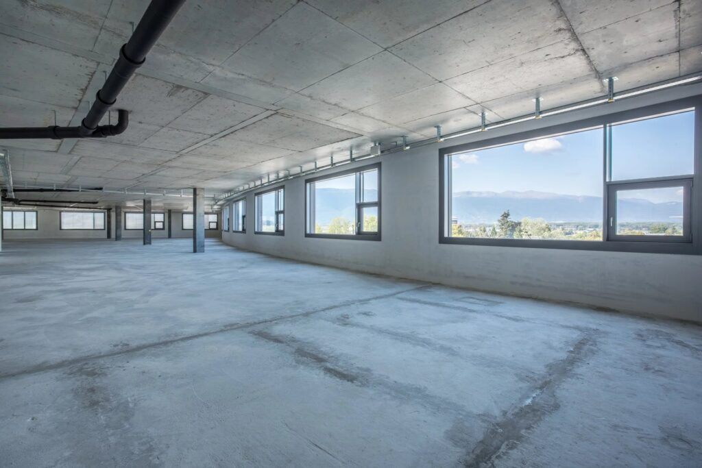 VOYEZ LOIN POUR VOS ACTIVITÉS – Surface d’activité 1’020 m² – 3e étage d’Atrium Park – Horizon – Meyrin