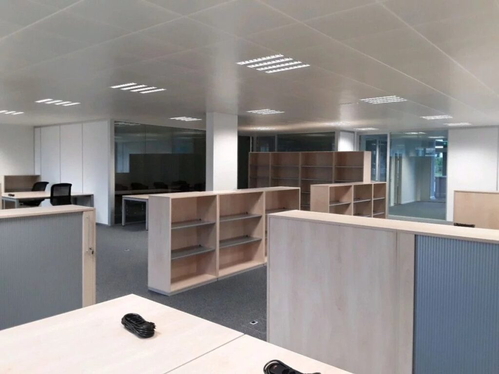 VERSOIX – Bureaux lumineux d’env. 262 m² – Rez-de-chaussée