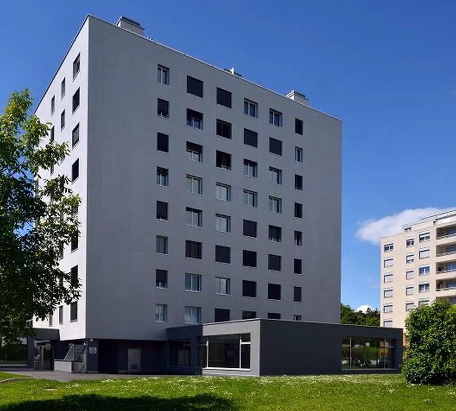 VERSOIX – Bureaux lumineux d&rsquo;env. 262 m² – Rez-de-chaussée