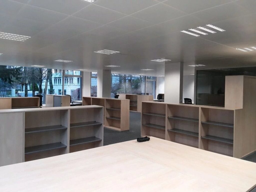 VERSOIX – Bureaux lumineux d&rsquo;env. 262 m² – Rez-de-chaussée