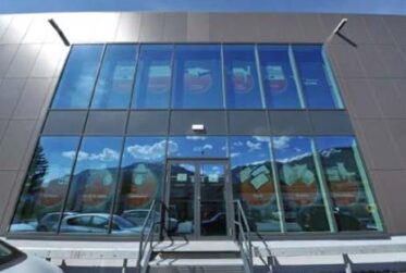 Opportunité Exceptionnelle : Surface Commerciale de 6000 m² au Cœur d'une Zone Dynamique !