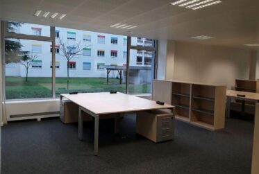 VERSOIX - Bureaux lumineux d'env. 262 m² – Rez-de-chaussée