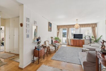 Spacieux 5.5 pièces avec balcon en plein centre-ville de Genève