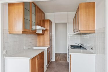Appartement lumineux de 5 pièces avec balcon au dernier étage