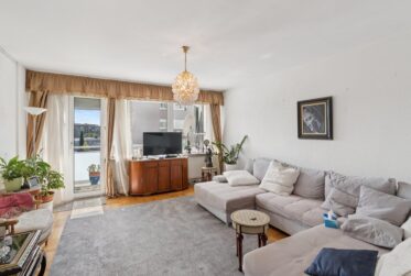 Spacieux 5.5 pièces avec balcon en plein centre-ville de Genève