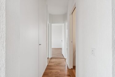 Appartement lumineux de 5 pièces avec balcon au dernier étage
