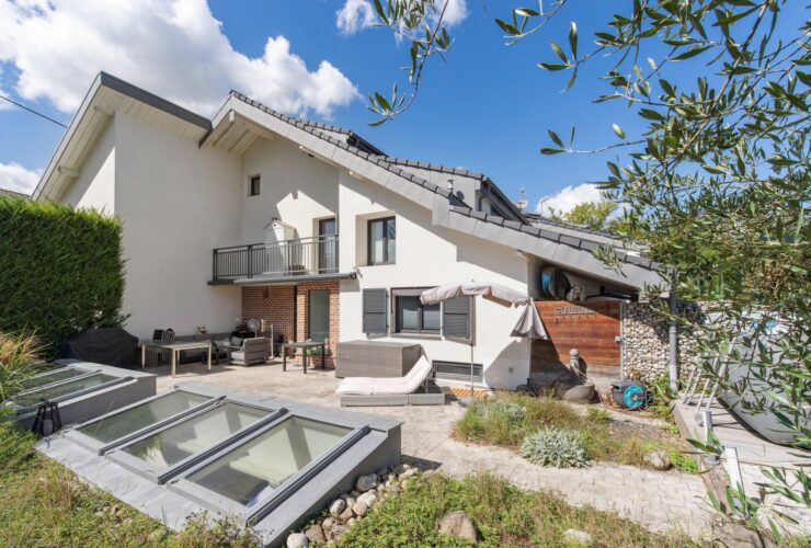 Charmante maison villageoise rénovée à Bernex