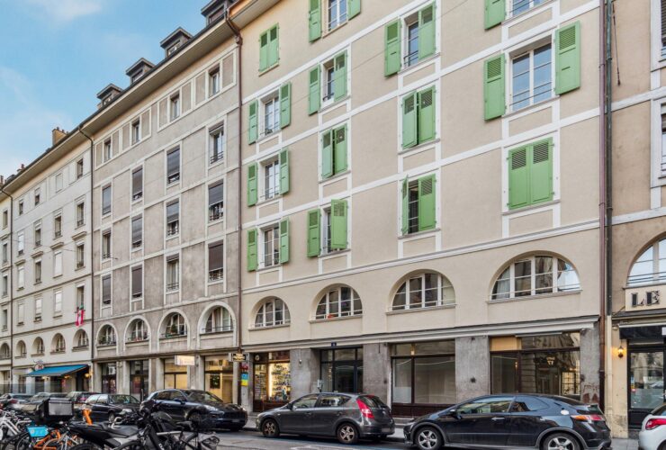 6 Rooms Flat, Penthouse flat