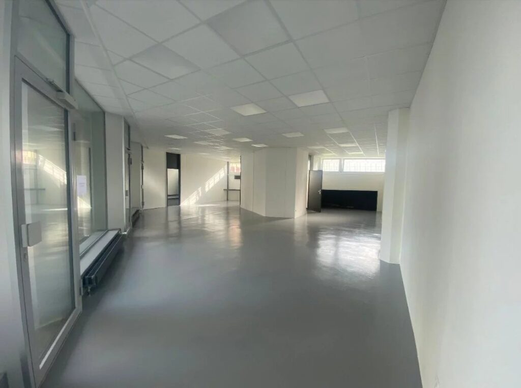 Pâquis – Beautiful arcade of 132 m² for rent
