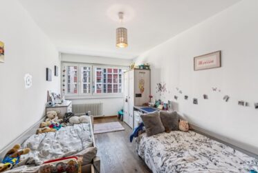 4 Rooms Flat, Condominium flat