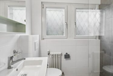 8 Rooms House, Individual house