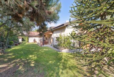 Maison individuelle et son annexe au coeur du village