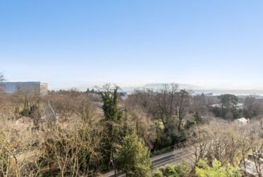 Spacieux 3 pièces traversant au 5ème étage