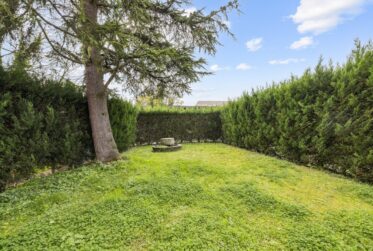 Superbe appartement triplex avec jardin privé à Collex-Bossy