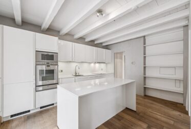 Superbe appartement triplex avec jardin privé à Collex-Bossy