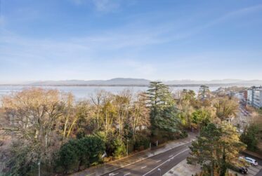 Vue imprenable sur le lac Léman - Magnifique 5 pièces en duplex traversant en attique avec terrasses et balcons