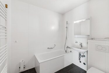 Vue imprenable sur le lac Léman - Magnifique 5 pièces en duplex traversant en attique avec terrasses et balcons