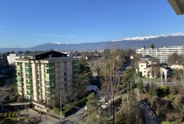 Appartement traversant en duplex - vue imprenable sur Genève
