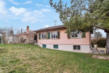 Ravissante villa à rénover au cœur de Veyrier