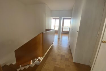 Appartement traversant en duplex - vue imprenable sur Genève