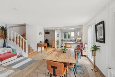 En exclusivité / Ravissante maison familiale de 6 pièces en pignon avec vue sur le lac