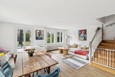 En exclusivité / Ravissante maison familiale de 6 pièces en pignon avec vue sur le lac