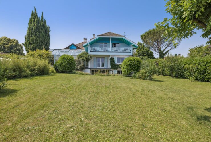 Exclusivité! Somptueuse villa individuelle avec piscine et vue sur Genève