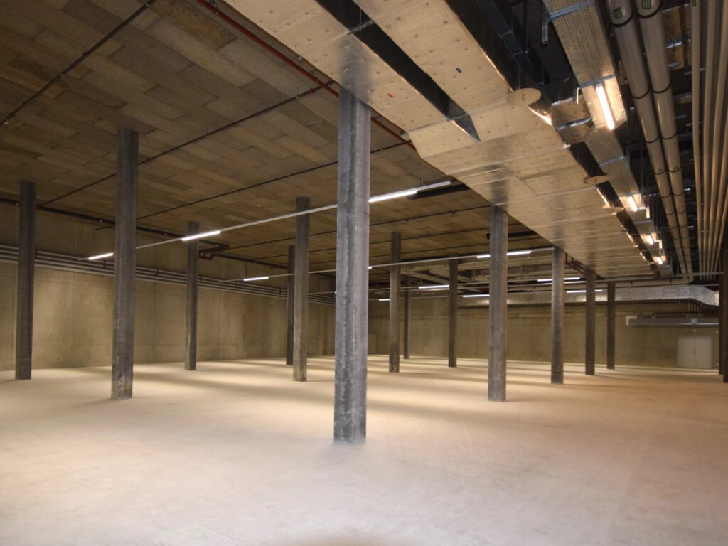 VERSOIX – Surface de Stockage Moderne d&rsquo;env. 735 m² A LOUER